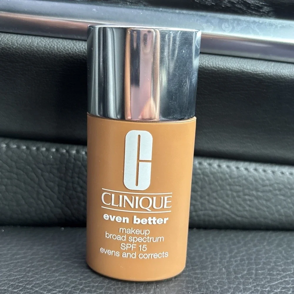 Clinique Even Better Makeup Broad Spectrum SPF 15 WN 112 Ginger M 1 FL. OZ NEW